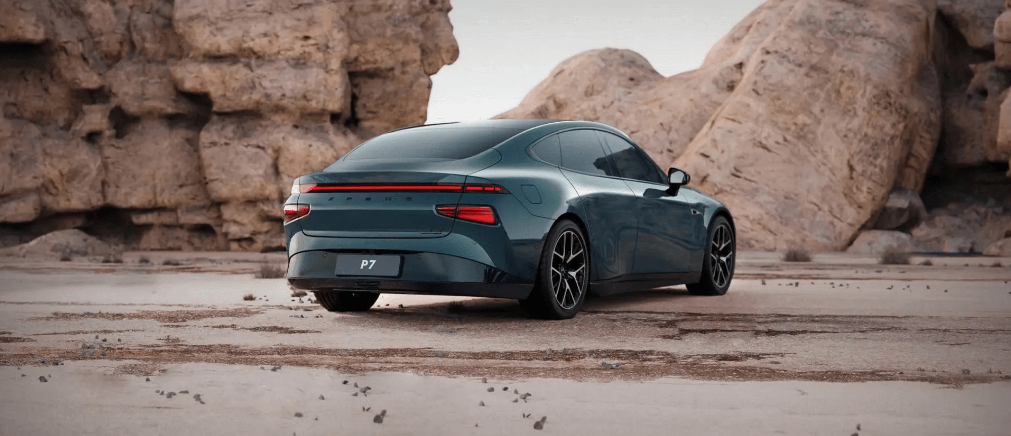 XPENG P7<br />
La berlina eléctrica deportiva más premium.